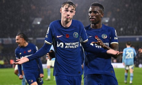 Cole Palmer's late Chelsea penalty halts Manchester City in eight-goal epic  | Premier League | The Guardian