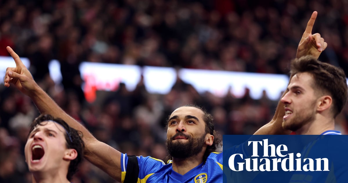 Calvert-Lewin continues hot streak to earn Leeds point at Sunderland