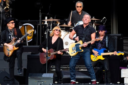Bruce Springsteen et le E Street Band se produisent au festival British Summer Time à Hyde Park, Londres, le 6 juillet.