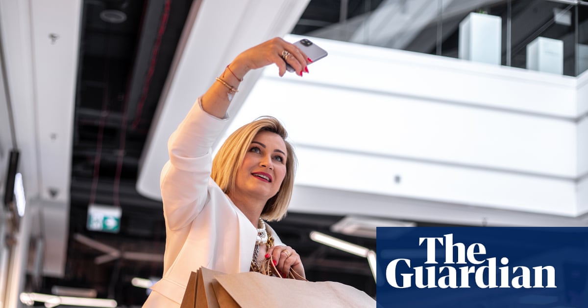 Are rich people really worse behaved? Here’s the science – video Are rich people really worse behaved? Here’s the science – video