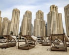 Dubai offers tourists benefits worth £610 as numbers plummet amid Iran war