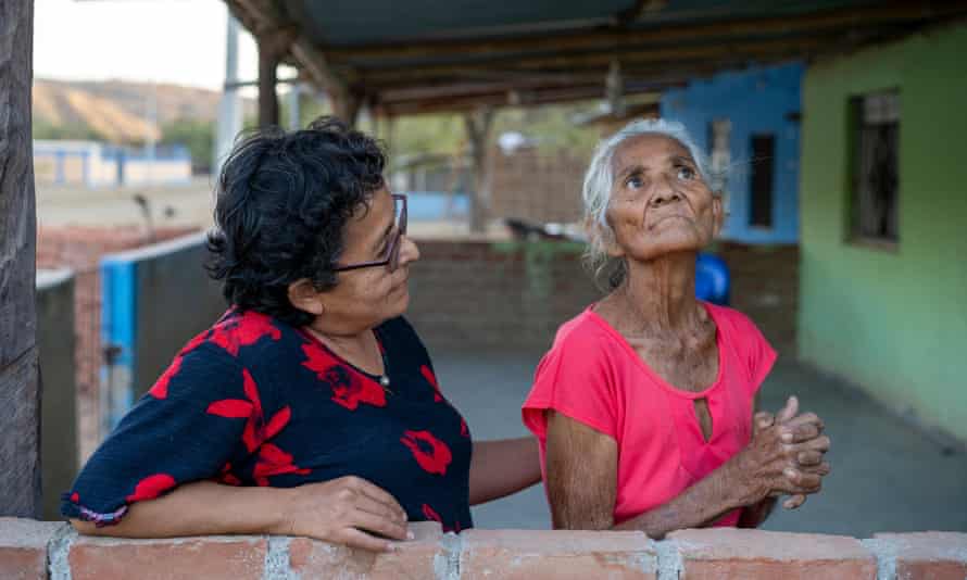 تئودوسا مارچان، 66 ساله، در پاجاریتوس، منطقه تومبس.