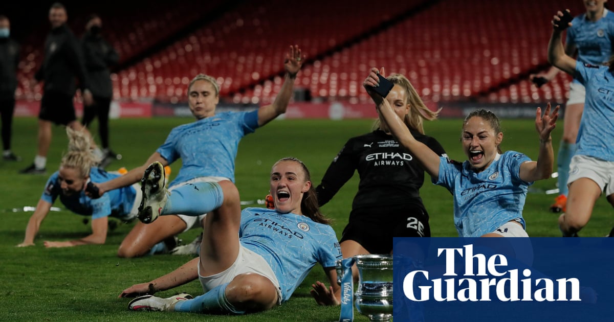 Manchester City beat Everton in extra time to win Womens FA Cup