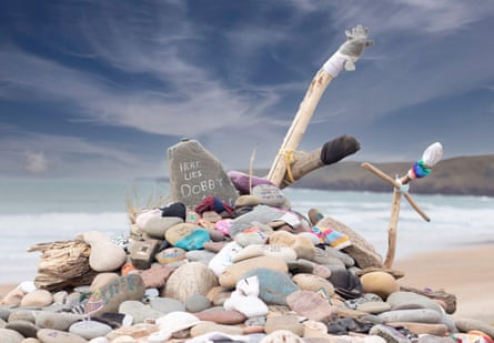 Dobby’s ‘grave’ at Freshwater West.