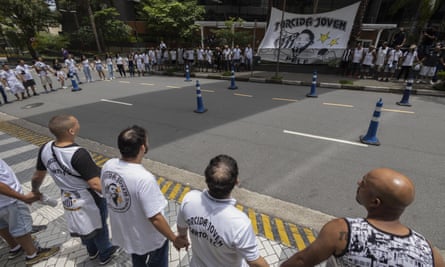 Fans attend a vigil for Pelé in front of Albert Einstein hospital in São Paulo, Brazil, on Sunday.