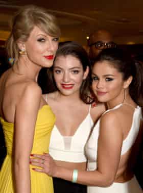 Lorde with Taylor Swift and Selena Gomez in
2015