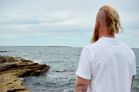 View from down of Johnston staring retired complete a calm ocean