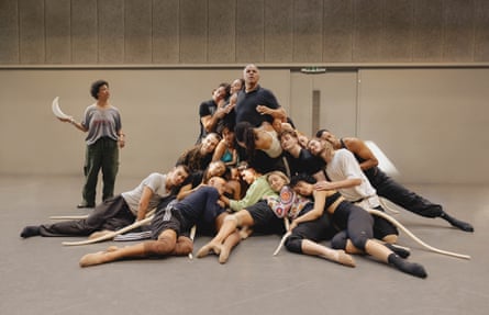 Gary Wilmot rises above the other cats