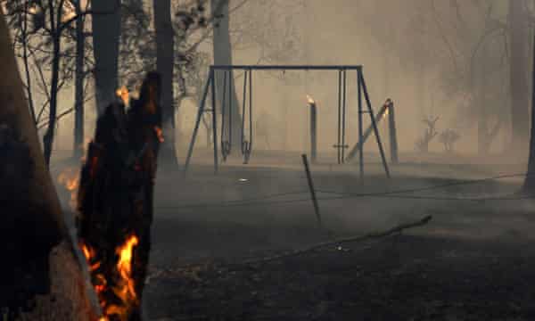 Australia Fires Could Be Out Of Control For Months Says Fire Chief Australia News The Guardian