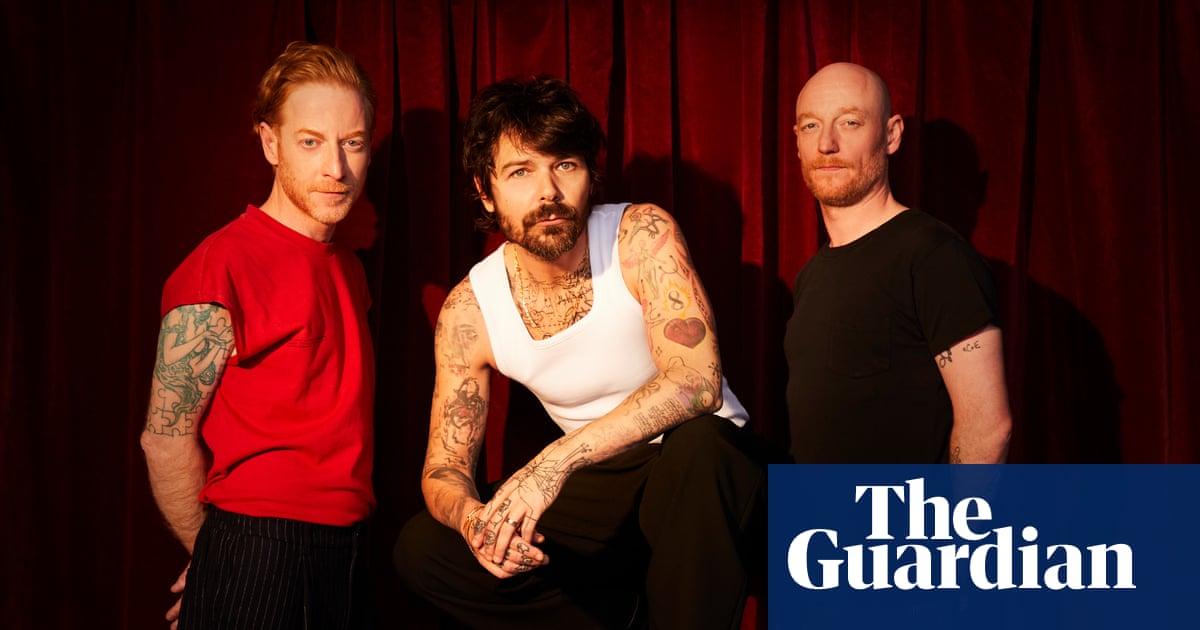 Post your questions for Biffy Clyro frontman Simon Neil