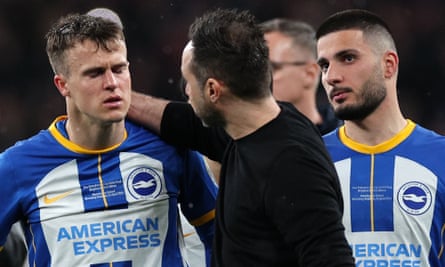 Brighton's Roberto De Zerbi consoles Solly March