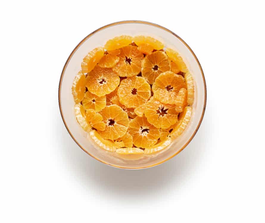 Felicity Cloake’s trifle 4b. Another picture of laying the citrus on top, but at a slightly later stage.