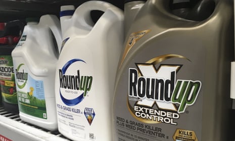  jury in federal court in San Francisco will decide whether Roundup weed killer caused a California man’s cancer.