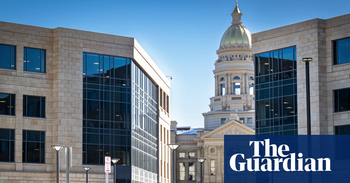Suspected explosive device prompts Wyoming capitol evacuation