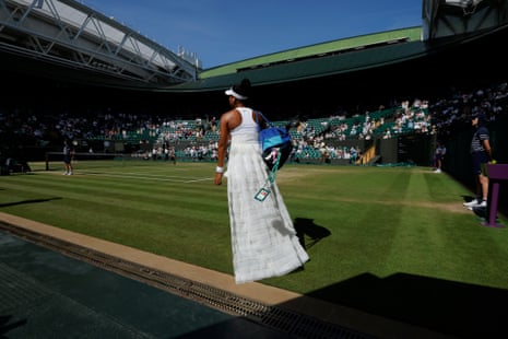 Naomi Osaka walks out onto court