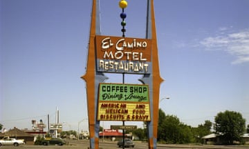 sign saying el camino motel restaurant