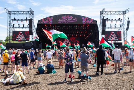 People watching 47Soul on West Holts stage.