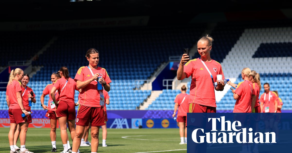 Wales Women’s Team Debuts at Euro 2025 Against Netherlands