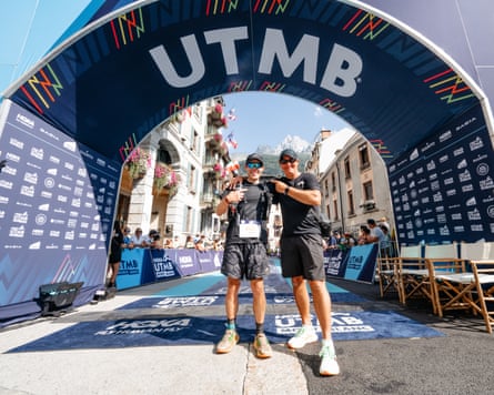 McAvoy, left, and Davis at the Ultra-Trail du Mont-Blanc in the French Alps in 2024.