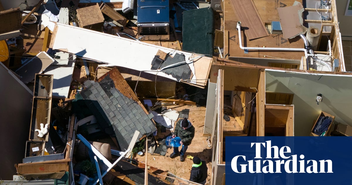 Tornadoes and heavy winds destroy homes and roads across US midwest