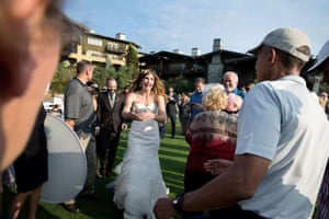 The president greets a bride at the Torrey Pines golf course