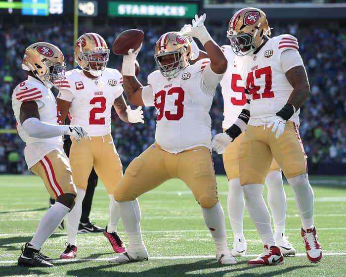 Jaguars stun Eagles in wild finish; Packers thrash Bears; 49ers v Seahawks: NFL week five – live