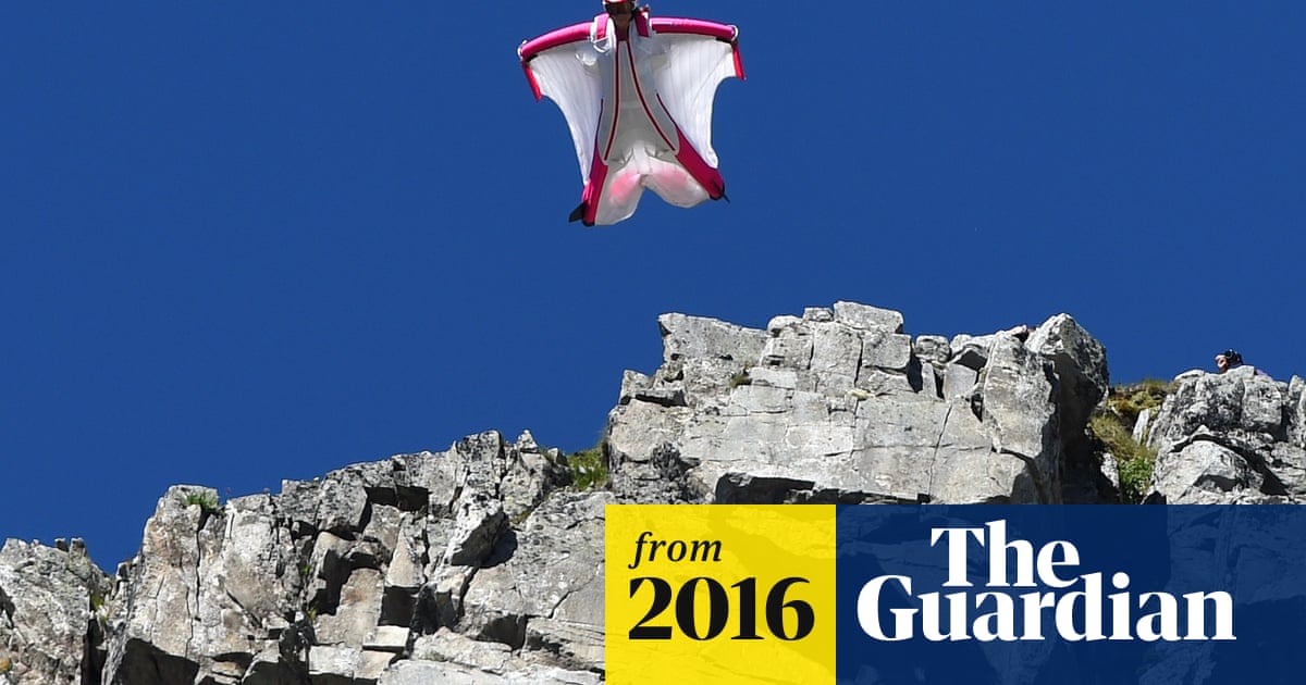 Wingsuit Flying S Most Deadly Summer Leads To Soul Searching