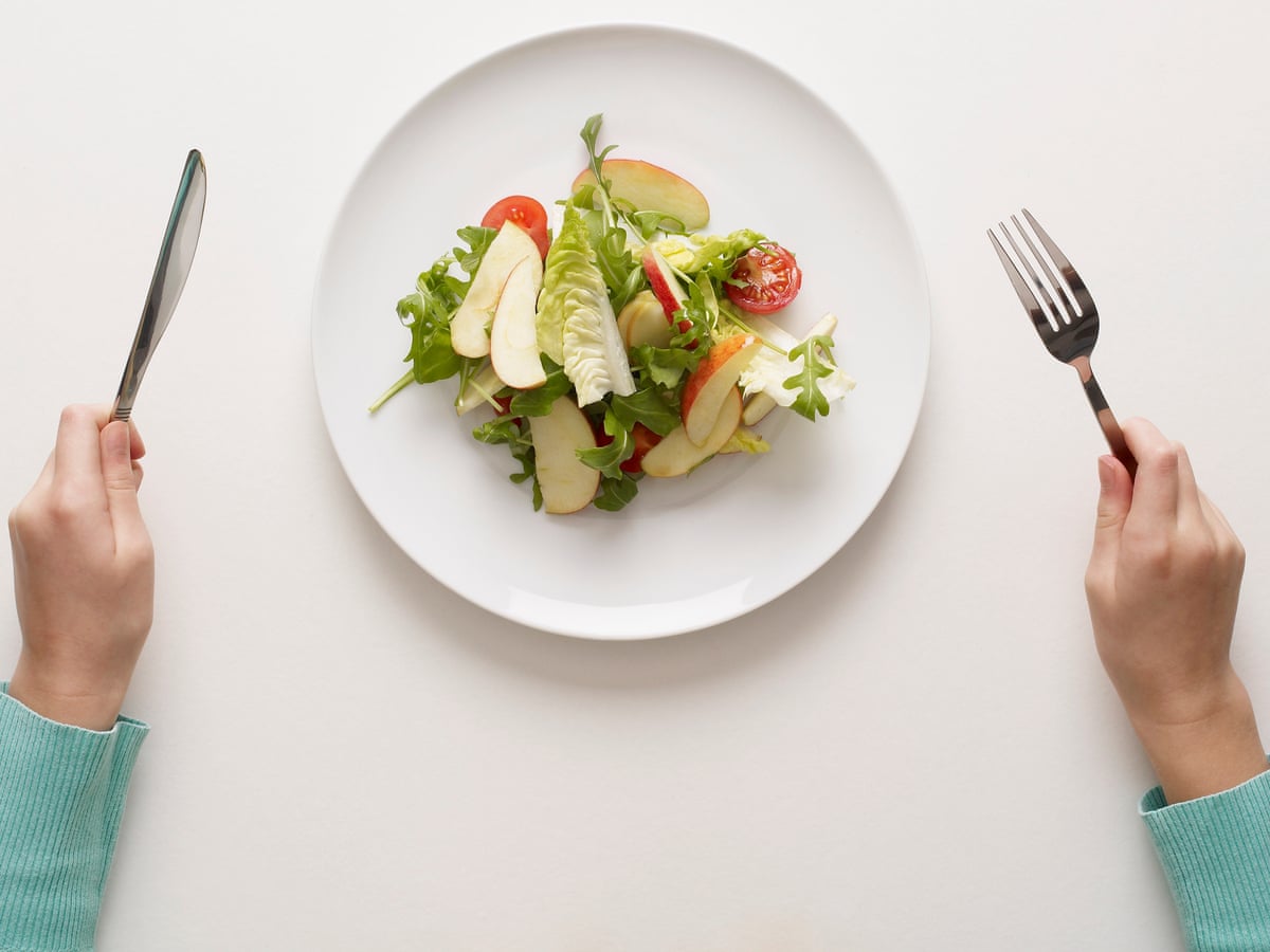 Aubergine Grønthandler bemærkede ikke Knives out for British table manners | Food | The Guardian