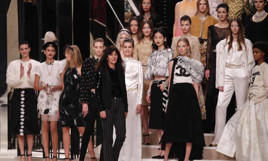 Chanel designer Virginie Viard, centre, with the show’s models. 