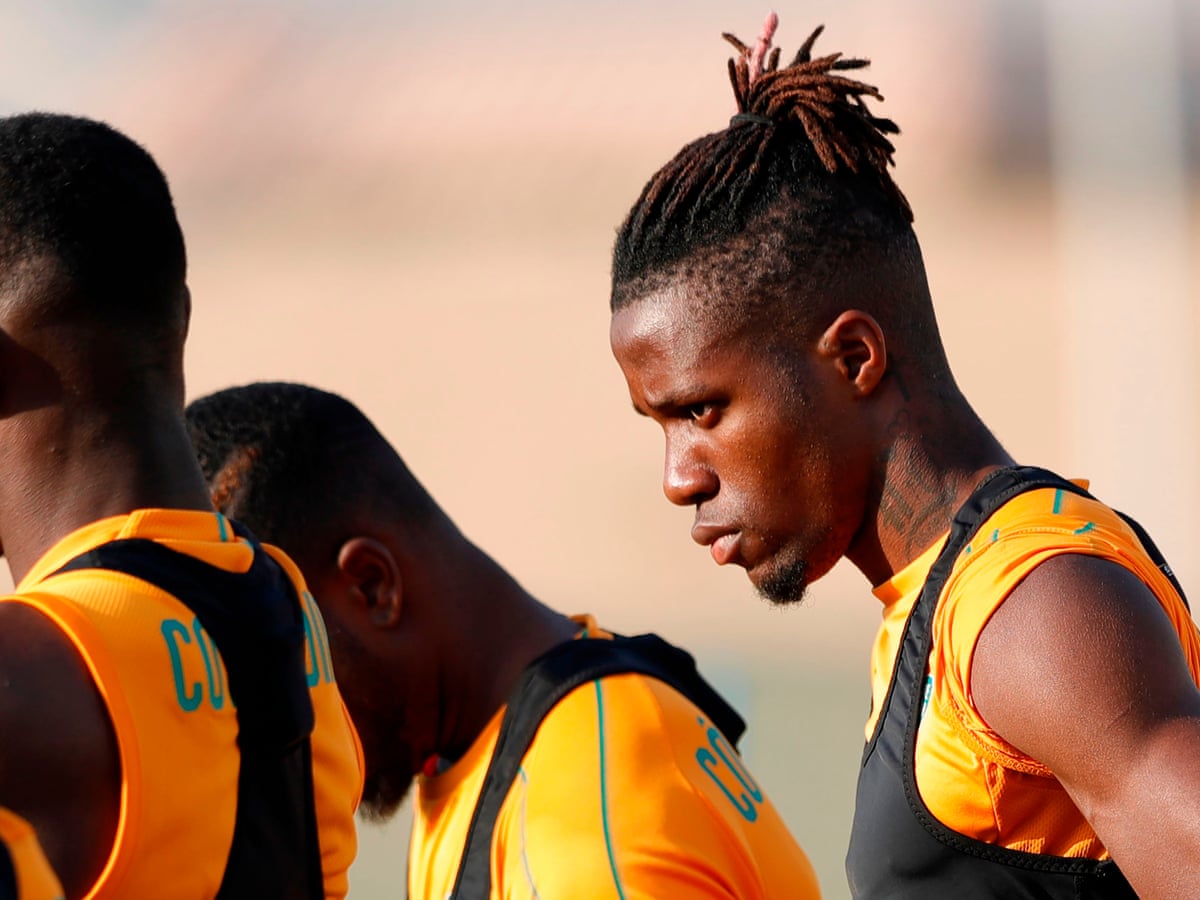Football Transfer Rumours Wilfried Zaha To Chelsea In January Football The Guardian