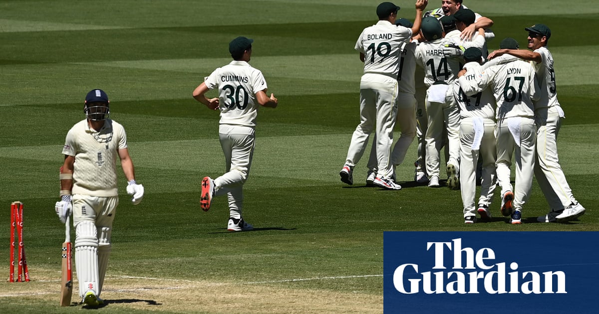 Australia retain Ashes after thrashing England by an innings for 3-0 series lead
