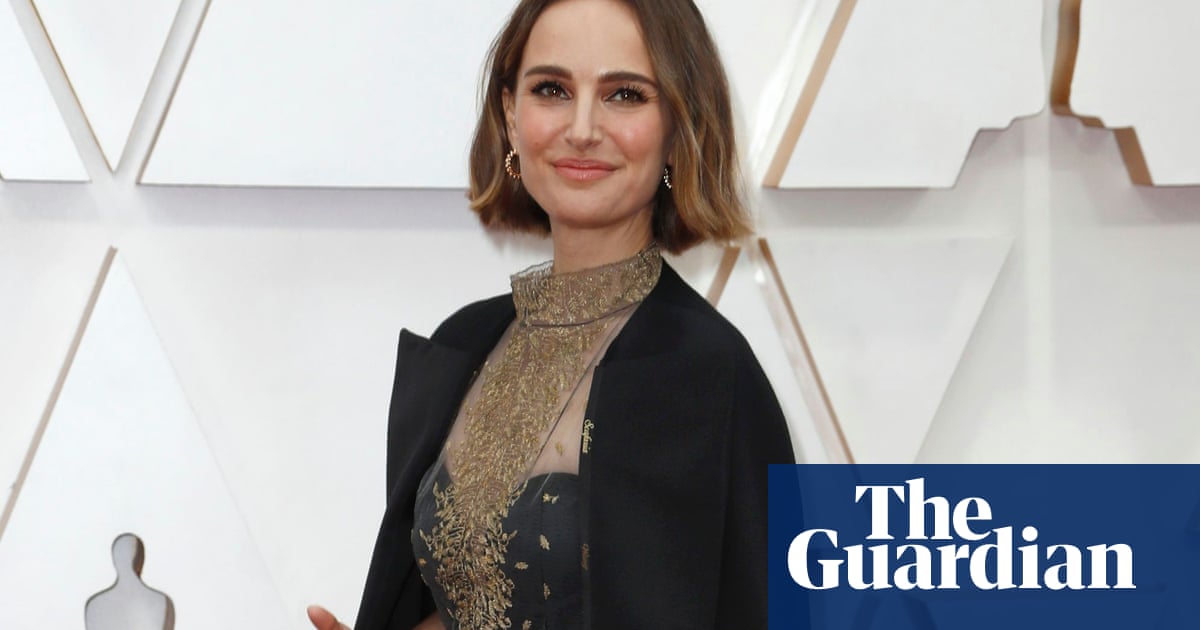 Rose McGowan: Natalie Portmans Oscars dress protest deeply offensive