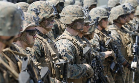 US Marines form a line