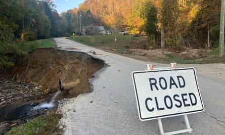sign saying road closed
