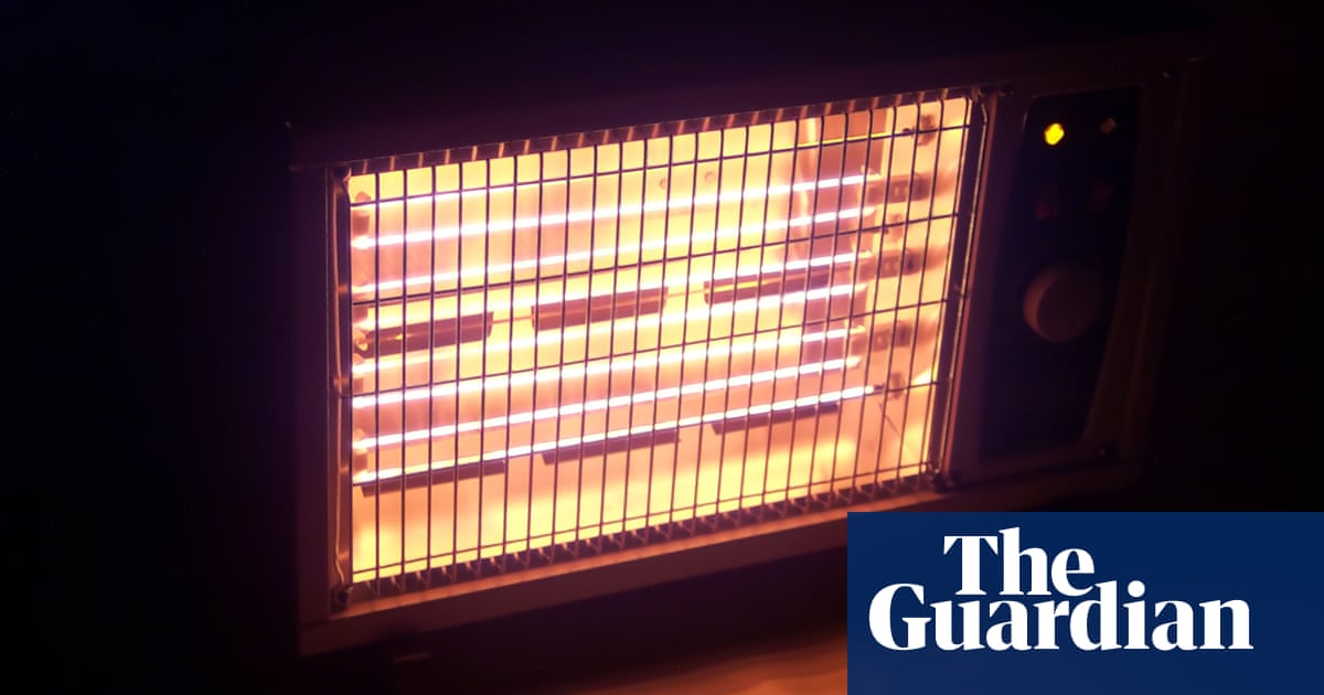 Energy supply gaps forecast in Queensland and NSW amid electricity shortages during cold snap