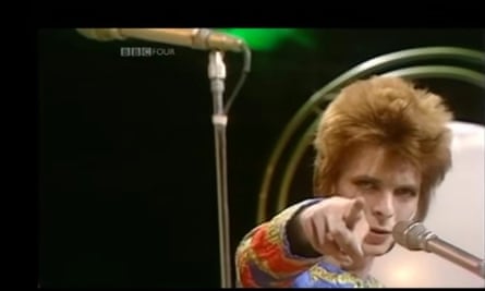 David Bowie performs Starman on Top Of The Pops in 1972