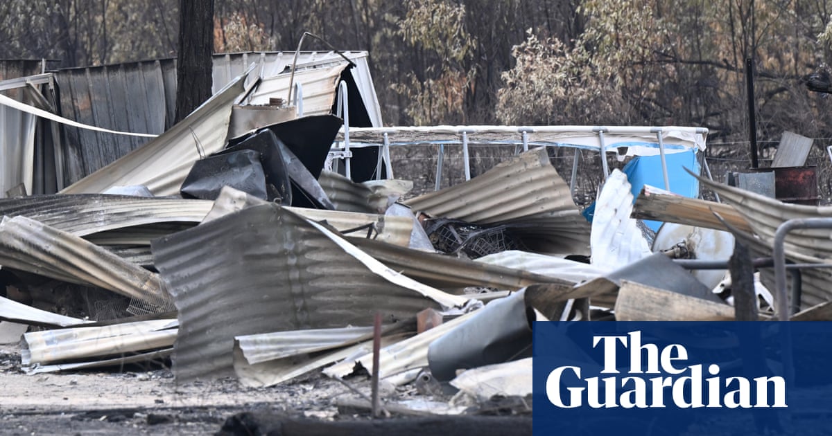 Queensland fires: state will ‘continue to burn’ without rain, as dozens of bushfires flare up