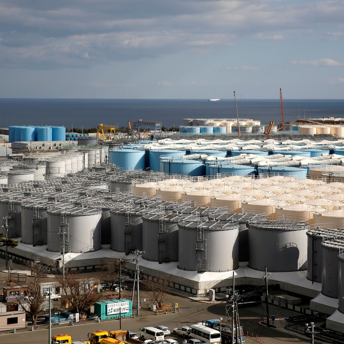 Fukushima Japan Will Have To Dump Radioactive Water Into Pacific Minister Says Fukushima The Guardian