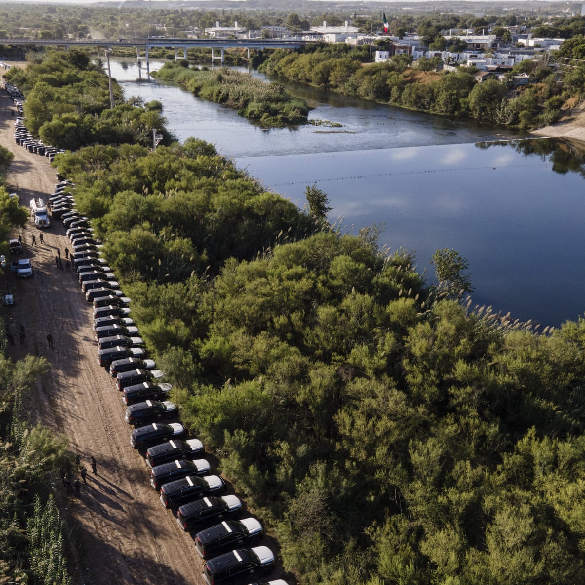 Crews Search Rio Grande For Texas Soldier Who Jumped In To Help Migrants Texas The Guardian Crews Search Rio Grande For Texas Soldier Who Jumped In To Help Migrants Texas The Guardian