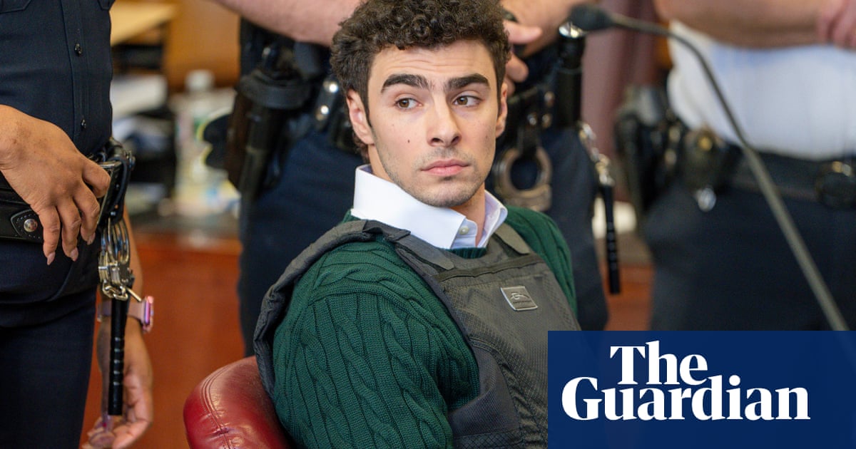 Accused killer of UnitedHealthcare CEO asks for laptop in jail