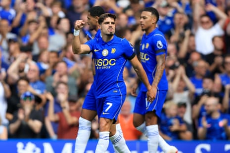 Pedro Neto of Chelsea celebrates 2nd goal.