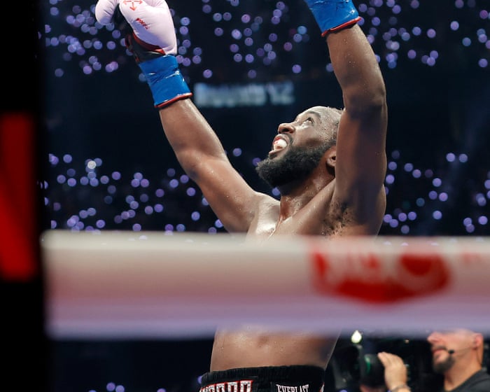 Terence Crawford defeats Canelo Álvarez to win undisputed super middleweight championship – live reaction
