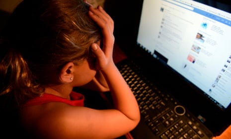 Four Teen Girls - One in five Australian children are victims of cyberbullying, e-safety  commissioner says | Cyberbullying | The Guardian