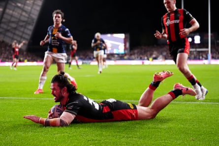 James Bentley scores Warrington's first try.