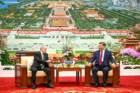 Vladimir Putin Xi Jinping sit down to tea