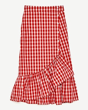 Ruffled gingham midi skirt.