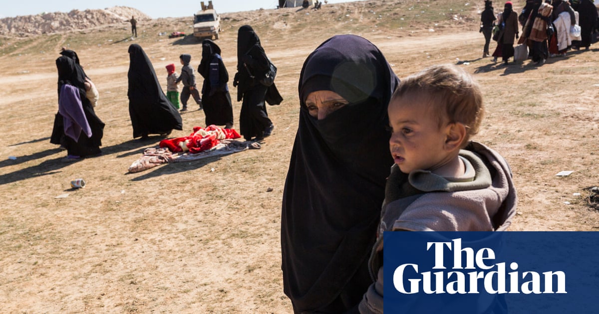 'Nothing left in Baghuz': Isis families flee as war enters endgame