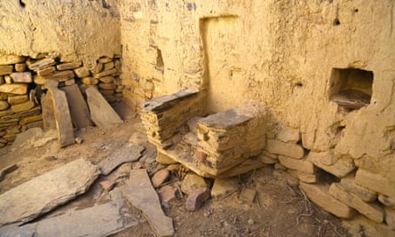 the mysterious throne room at Sillón del Inca