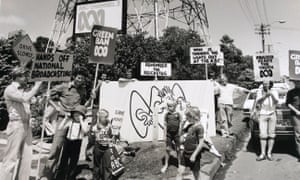 1976 ABC supporters, including Kerry O’Brien, left, and Allan Hogan