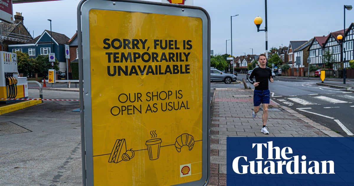 Albanian migrants to UK ‘would work for free’ to tackle fuel crisis
